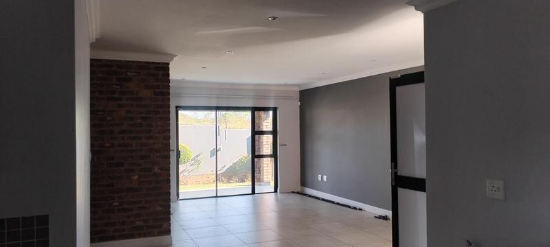 To Let 3 Bedroom Property for Rent in Homes Haven Gauteng