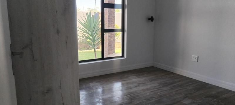 To Let 3 Bedroom Property for Rent in Homes Haven Gauteng