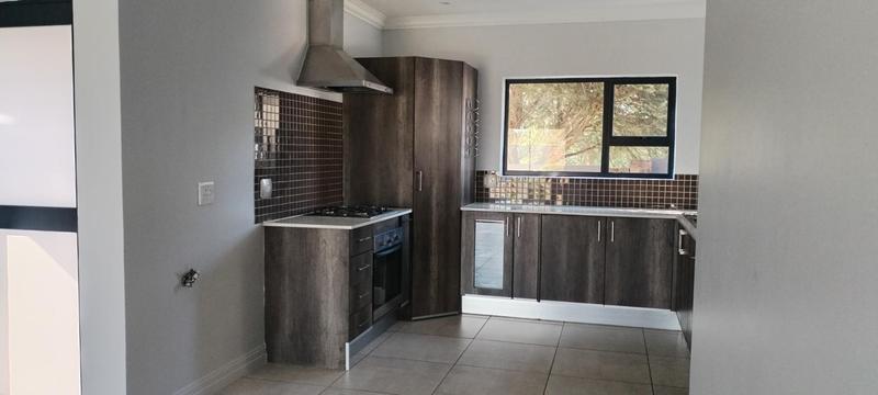 To Let 3 Bedroom Property for Rent in Homes Haven Gauteng