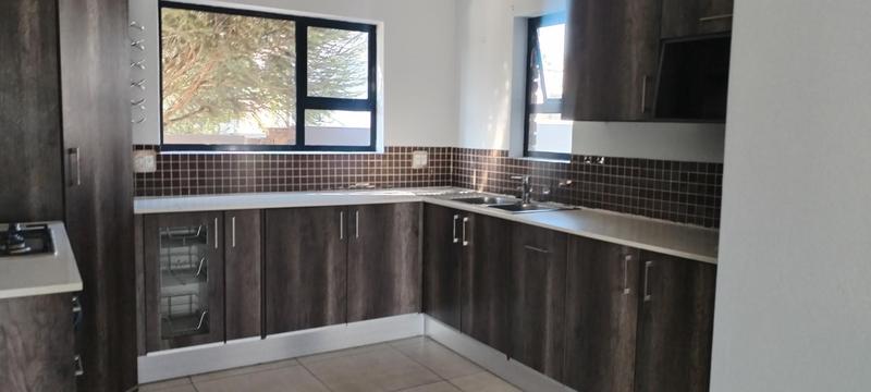To Let 3 Bedroom Property for Rent in Homes Haven Gauteng