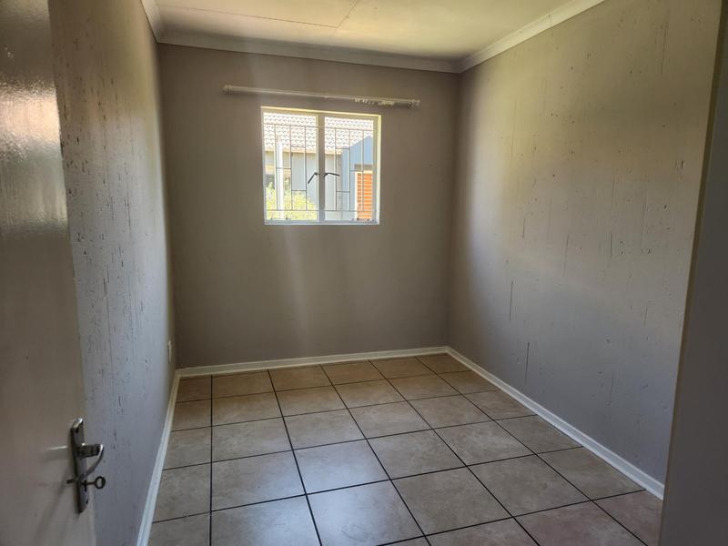 2 Bedroom Property for Sale in Greenstone Hill Gauteng