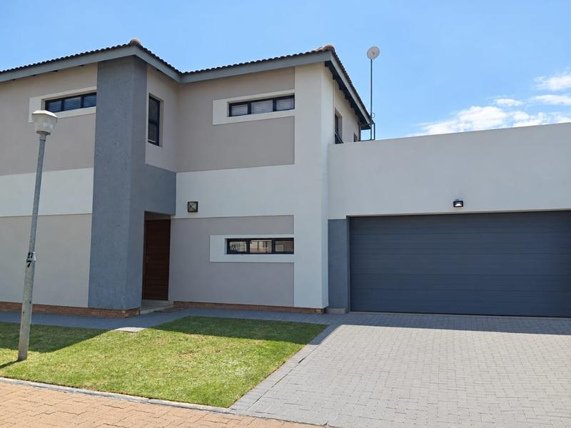 3 Bedroom Property for Sale in Thatchfield Gauteng