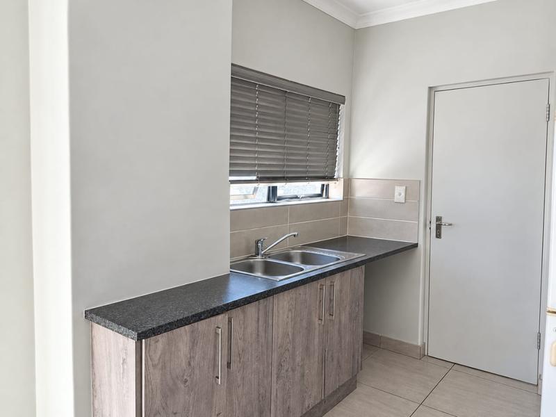 3 Bedroom Property for Sale in Thatchfield Gauteng