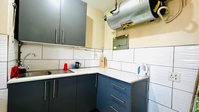 1 Bedroom Property for Sale in Pretoria Central Gauteng