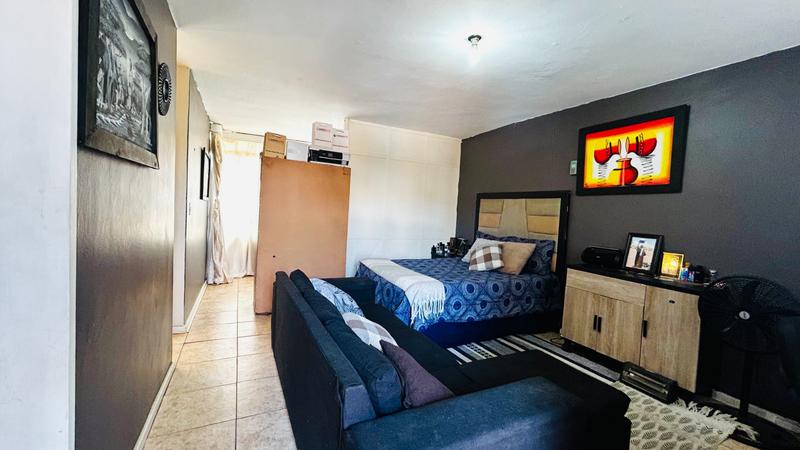 1 Bedroom Property for Sale in Pretoria Central Gauteng