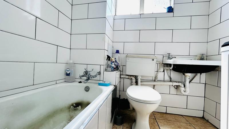 1 Bedroom Property for Sale in Pretoria Central Gauteng