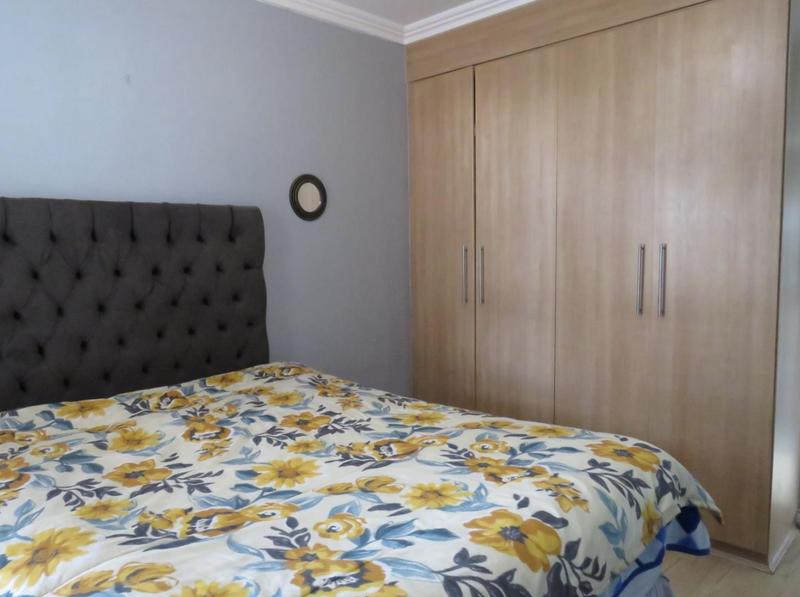 To Let 2 Bedroom Property for Rent in Morningside Gauteng