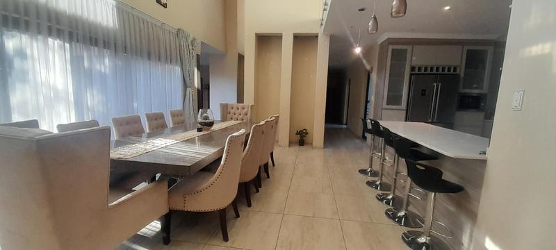 6 Bedroom Property for Sale in Linden Gauteng