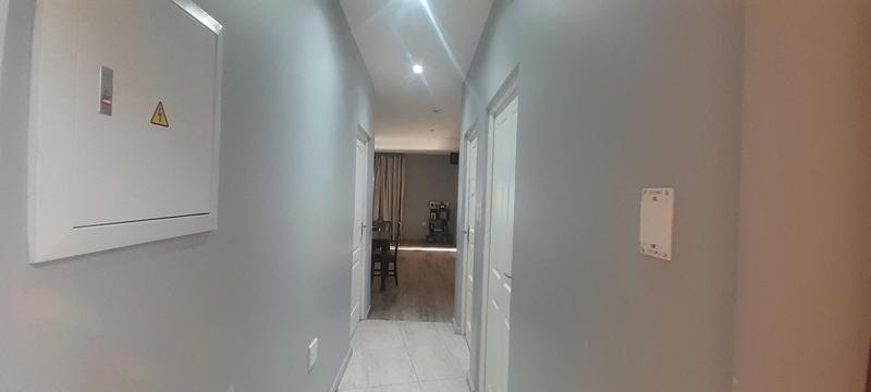 6 Bedroom Property for Sale in Linden Gauteng