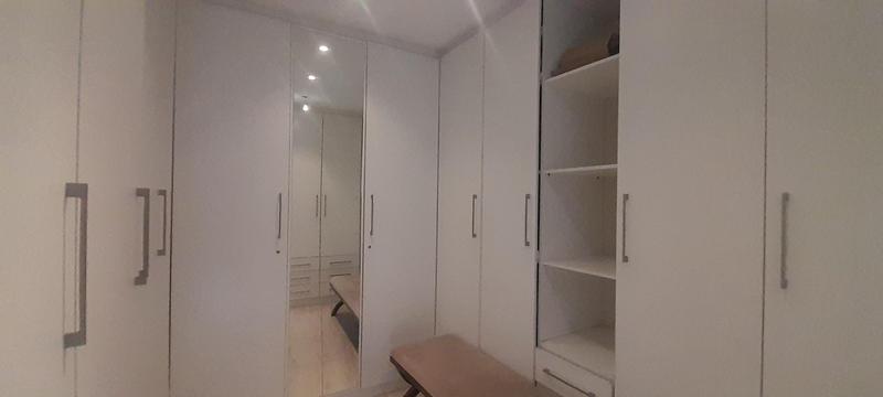 6 Bedroom Property for Sale in Linden Gauteng