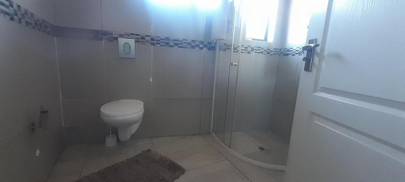 6 Bedroom Property for Sale in Linden Gauteng