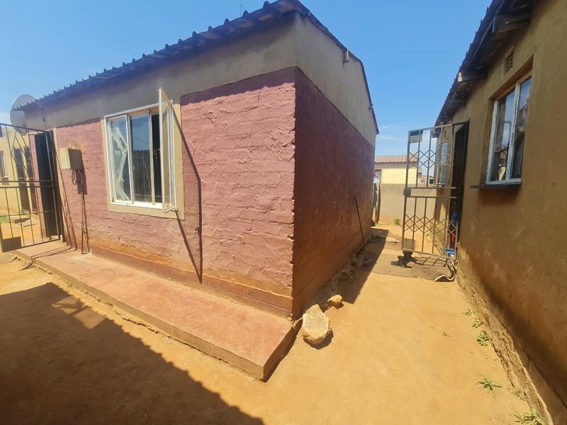 1 Bedroom Property for Sale in Phumula Gauteng