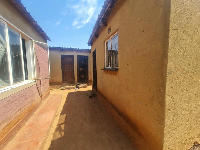 1 Bedroom Property for Sale in Phumula Gauteng