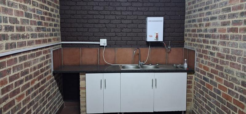 To Let Commercial Property for Rent in Kya Sands Gauteng