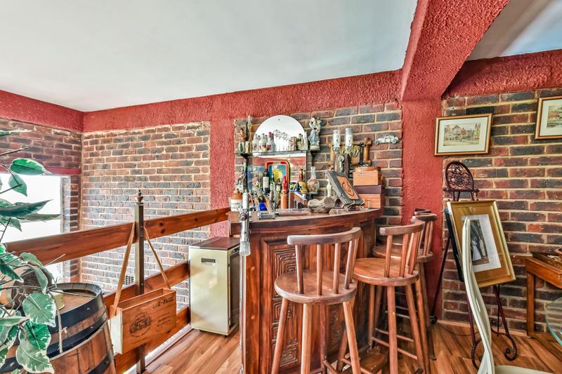 4 Bedroom Property for Sale in Glenvista Gauteng