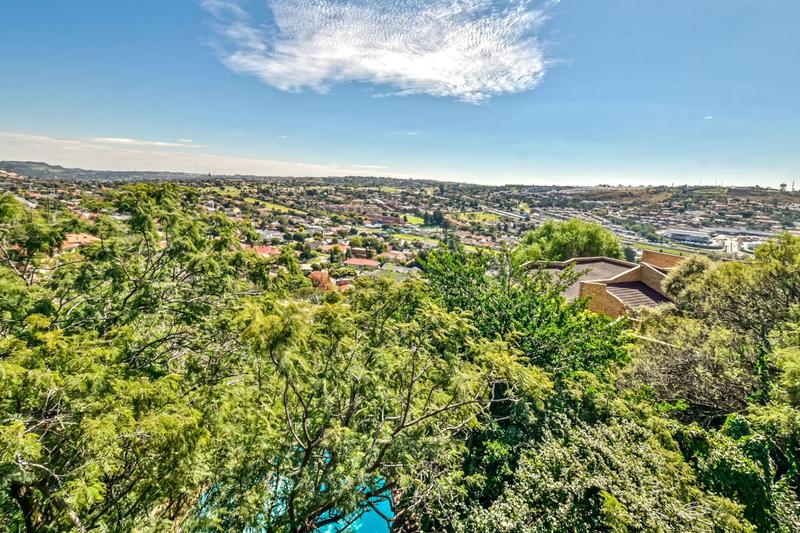 4 Bedroom Property for Sale in Glenvista Gauteng