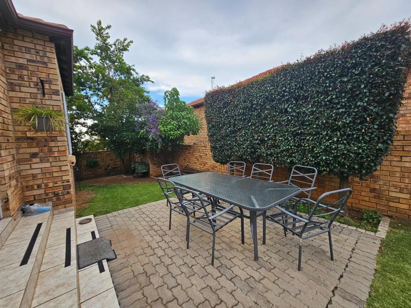 2 Bedroom Property for Sale in Honeydew Gauteng