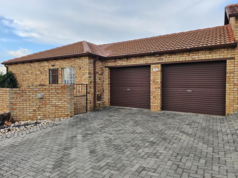 2 Bedroom Property for Sale in Honeydew Gauteng