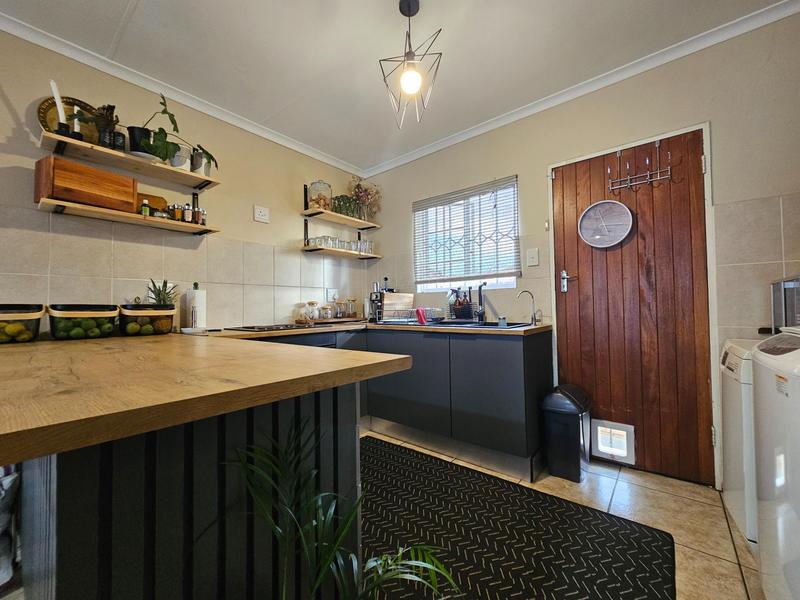 2 Bedroom Property for Sale in Honeydew Gauteng