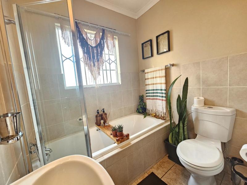 2 Bedroom Property for Sale in Honeydew Gauteng