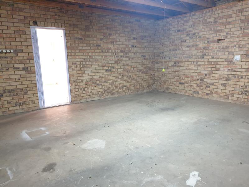 2 Bedroom Property for Sale in Honeydew Gauteng