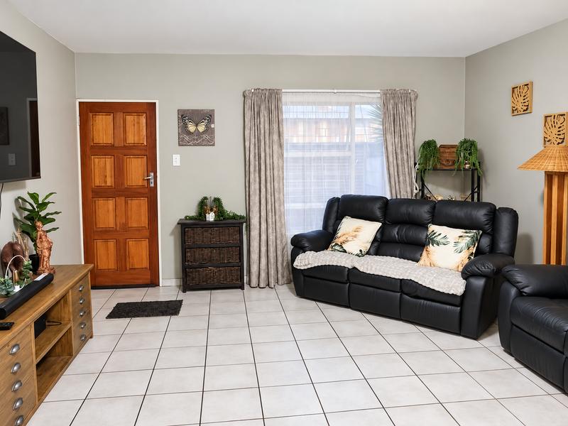 To Let 3 Bedroom Property for Rent in Strubenvale Gauteng