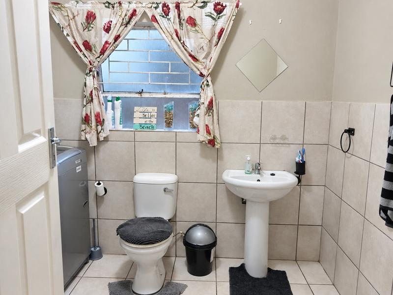 To Let 3 Bedroom Property for Rent in Strubenvale Gauteng