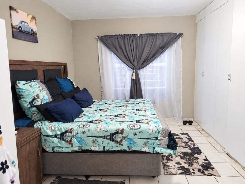 To Let 3 Bedroom Property for Rent in Strubenvale Gauteng