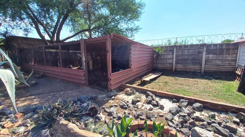 2 Bedroom Property for Sale in Kameeldrift West Gauteng