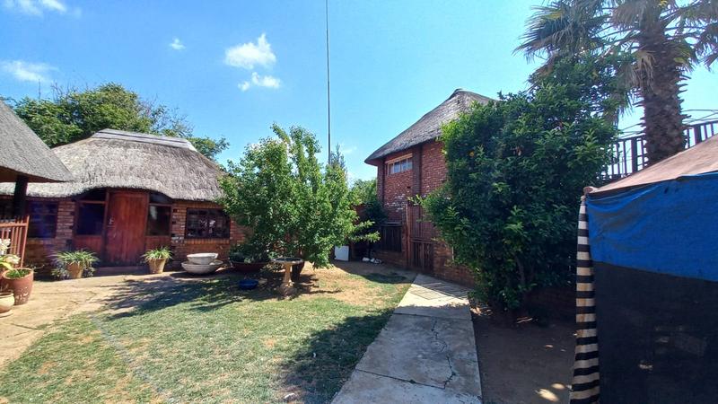 2 Bedroom Property for Sale in Kameeldrift West Gauteng
