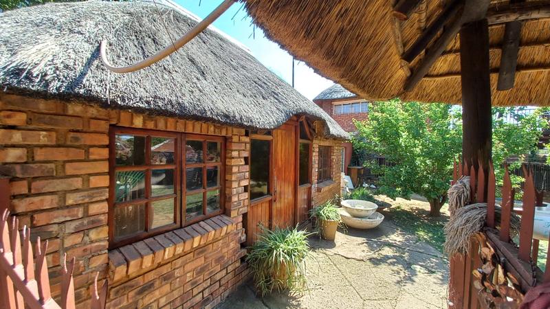 2 Bedroom Property for Sale in Kameeldrift West Gauteng