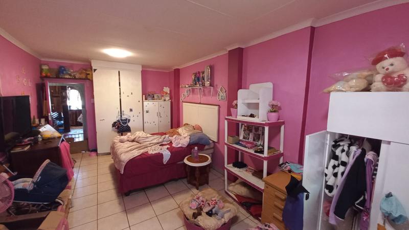 2 Bedroom Property for Sale in Kameeldrift West Gauteng
