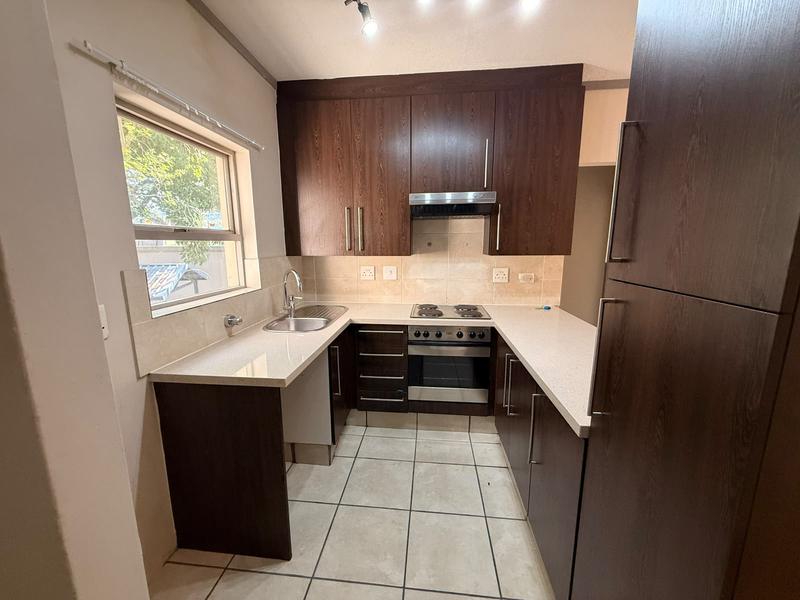 To Let 1 Bedroom Property for Rent in Bryanston Gauteng