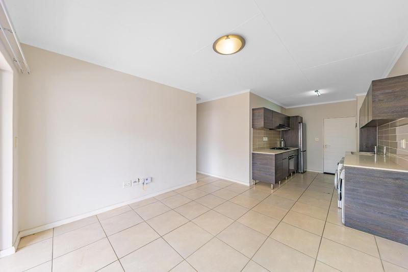1 Bedroom Property for Sale in Olivedale Gauteng