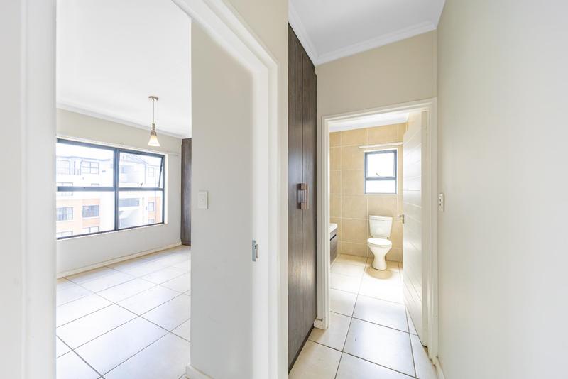 1 Bedroom Property for Sale in Olivedale Gauteng