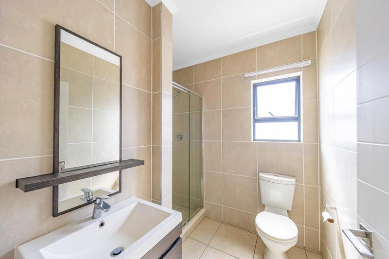 1 Bedroom Property for Sale in Olivedale Gauteng