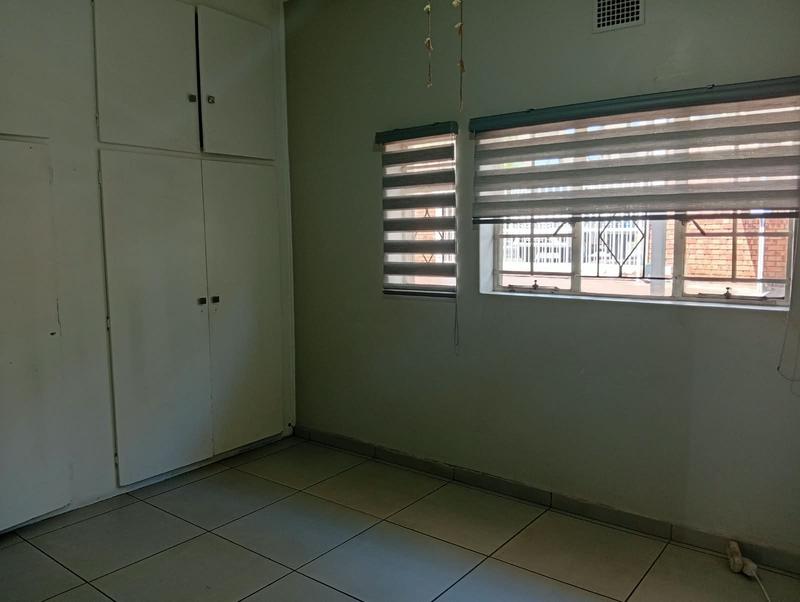 To Let 4 Bedroom Property for Rent in Sunnyridge Gauteng