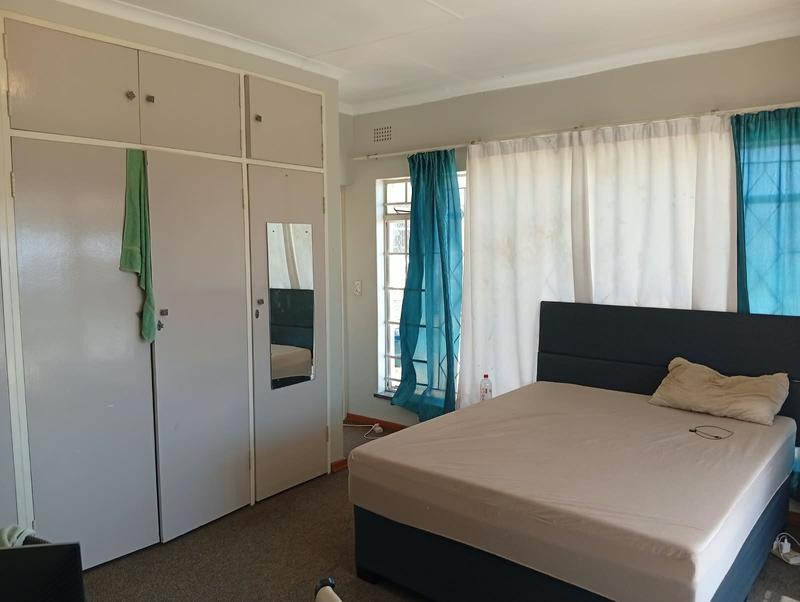 To Let 4 Bedroom Property for Rent in Sunnyridge Gauteng