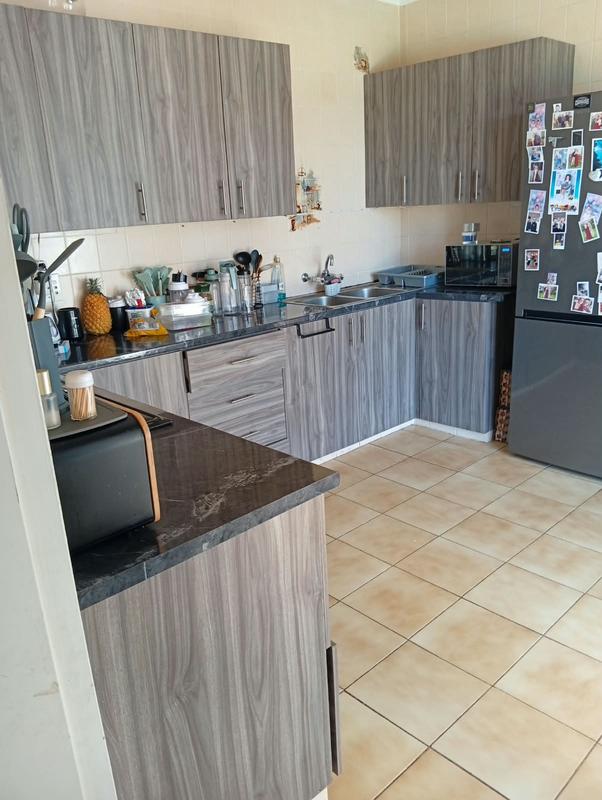 To Let 4 Bedroom Property for Rent in Sunnyridge Gauteng