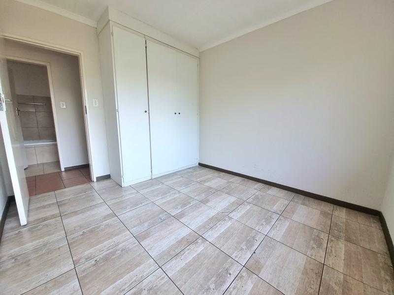 To Let 2 Bedroom Property for Rent in Noordhang Gauteng