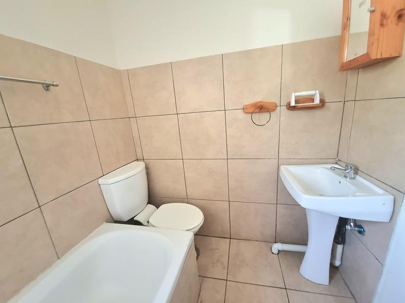 To Let 2 Bedroom Property for Rent in Noordhang Gauteng