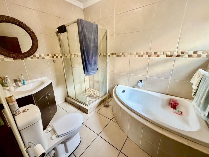 3 Bedroom Property for Sale in Vanderbijlpark SE 6 Gauteng