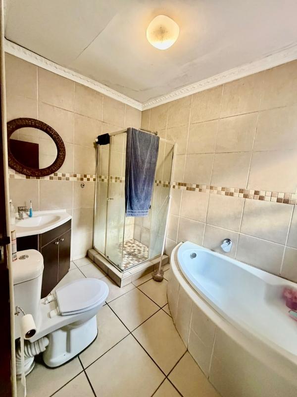 3 Bedroom Property for Sale in Vanderbijlpark SE 6 Gauteng