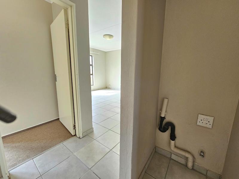 To Let 2 Bedroom Property for Rent in Princess A H Gauteng