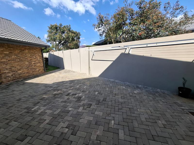 To Let 3 Bedroom Property for Rent in Garsfontein Gauteng