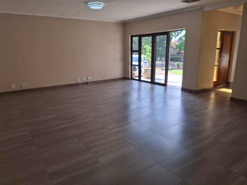 To Let 3 Bedroom Property for Rent in Garsfontein Gauteng