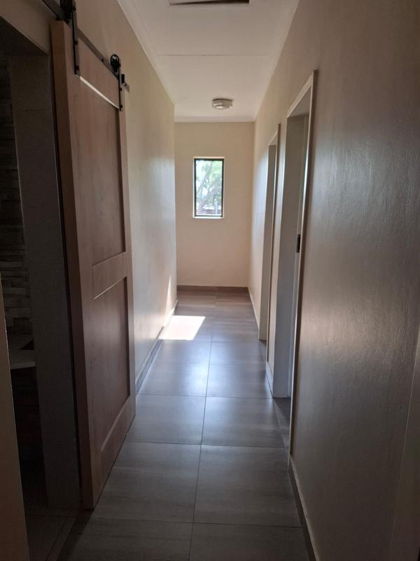 To Let 3 Bedroom Property for Rent in Garsfontein Gauteng