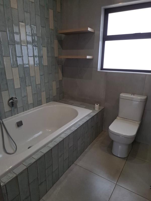 To Let 3 Bedroom Property for Rent in Garsfontein Gauteng