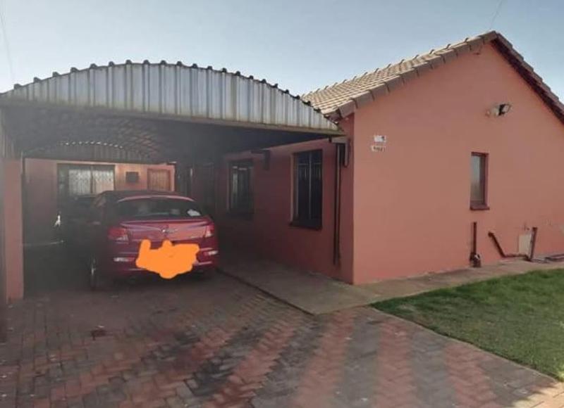 To Let 3 Bedroom Property for Rent in Protea Glen Gauteng