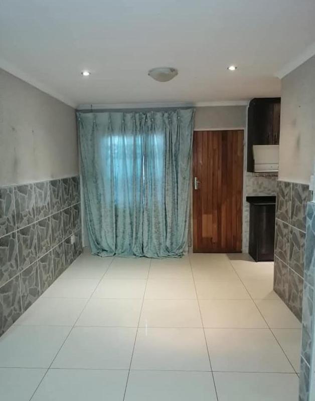 To Let 3 Bedroom Property for Rent in Protea Glen Gauteng